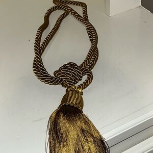 Jc Penny Home  One Antique Gold Single Tassel Curtain Tie Back No tag